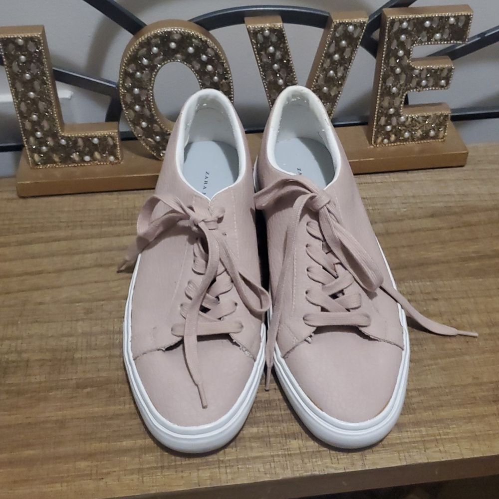 Zara Man Low Top Sneakers Mens 9 Blush Pink Textured Faux Leather Lace Up Shoes